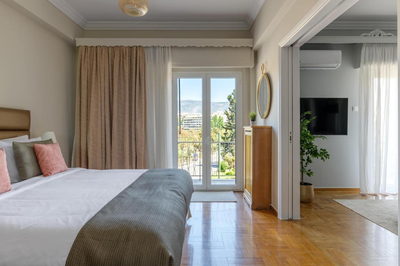 Aura Homes, Classic Apartment In Central Atene Esterno foto